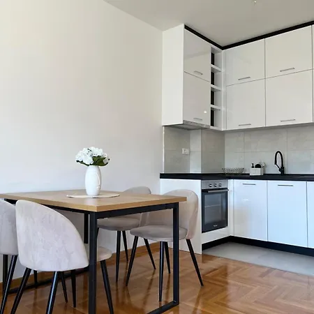Millenium Apartment *